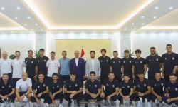 منتخبنا الوطني يتوجه إلى الكويت تحضيراً للقاء الأزرق